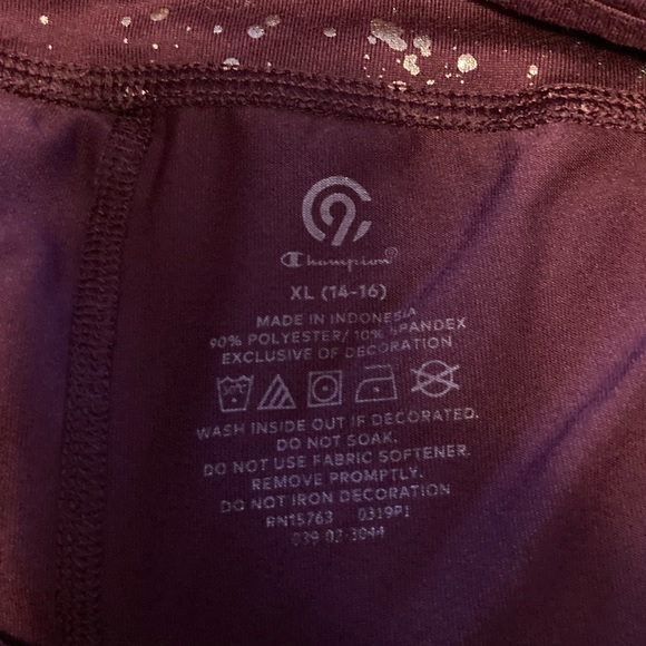 👶🏻 (bundle 3 kids items for $12) leggings by Champion - Picture 4 of 5